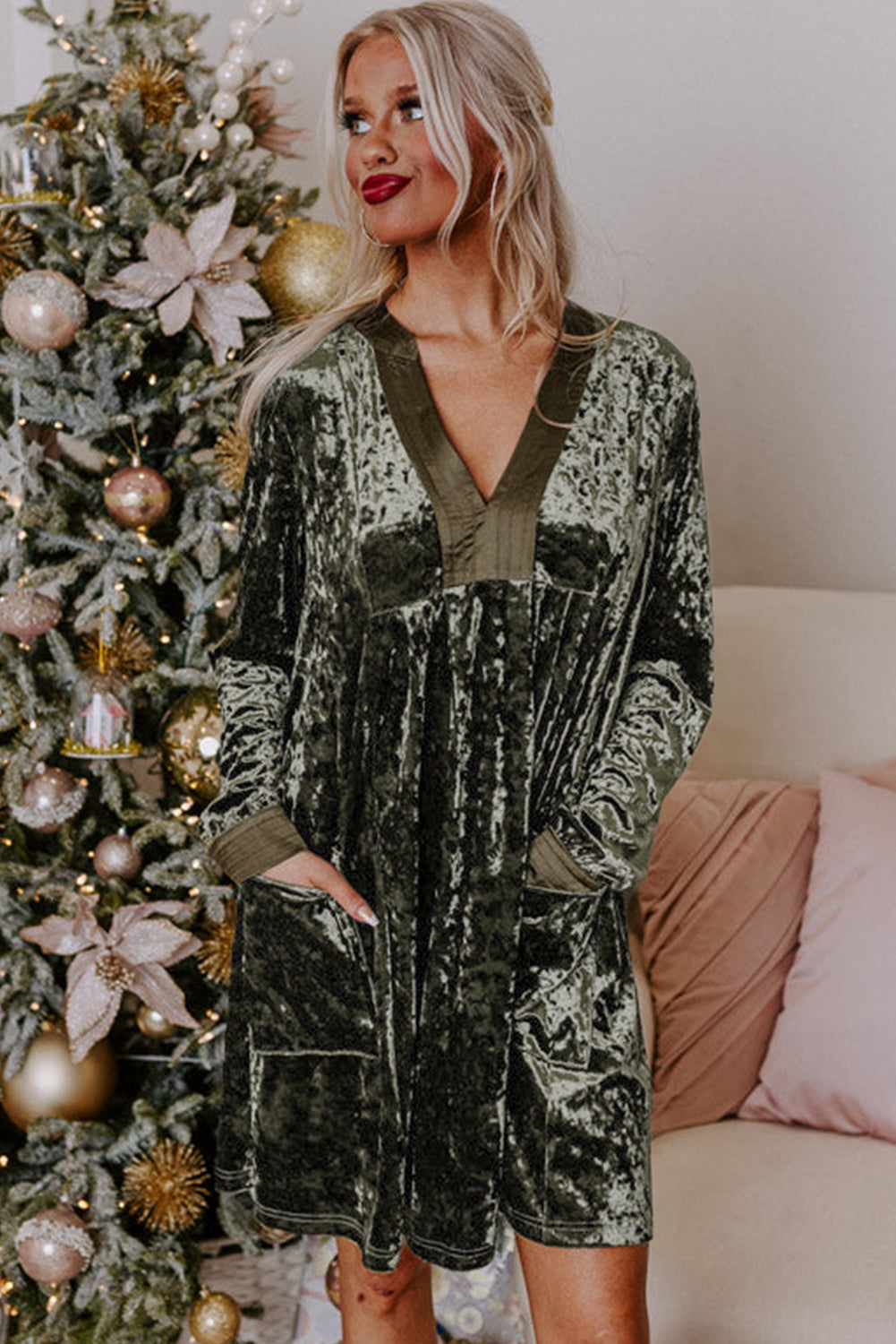 Jungle Green Velvet Long Sleeve V Neck Loose Dress with Pockets eAura