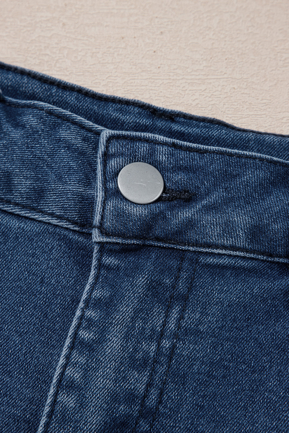 Scalloped Hemline Acid Wash High Waist Denim Shorts eAura