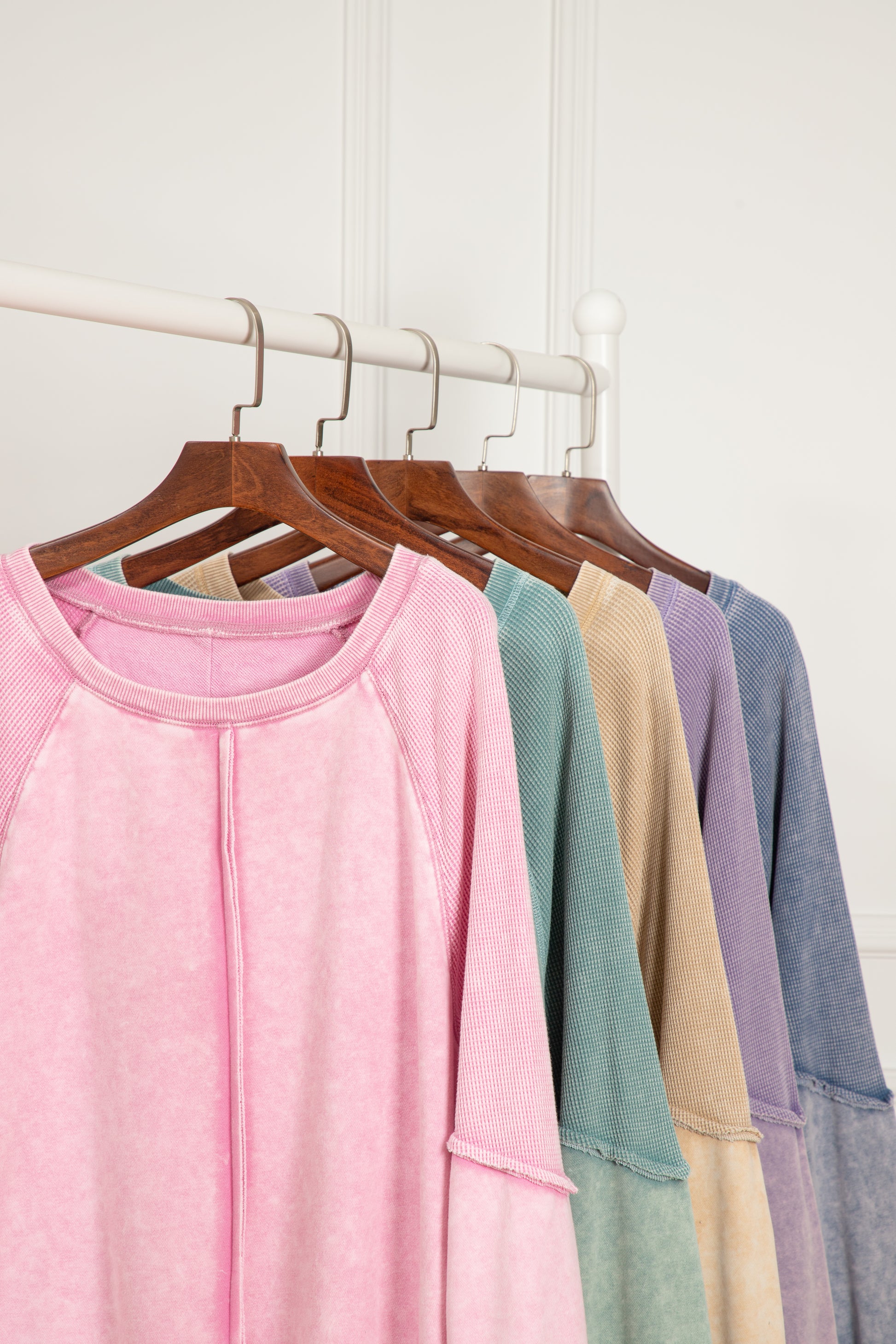 Waffle Textured Patchwork Raglan Sleeve Sweatshirt - eAura