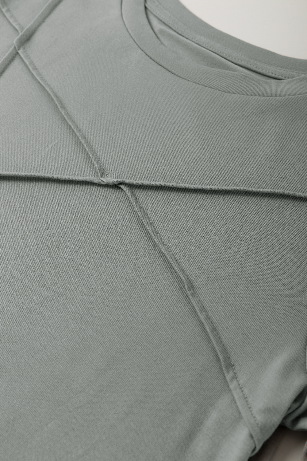 Toothpick Stripe Round Neck T-Shirt eAura