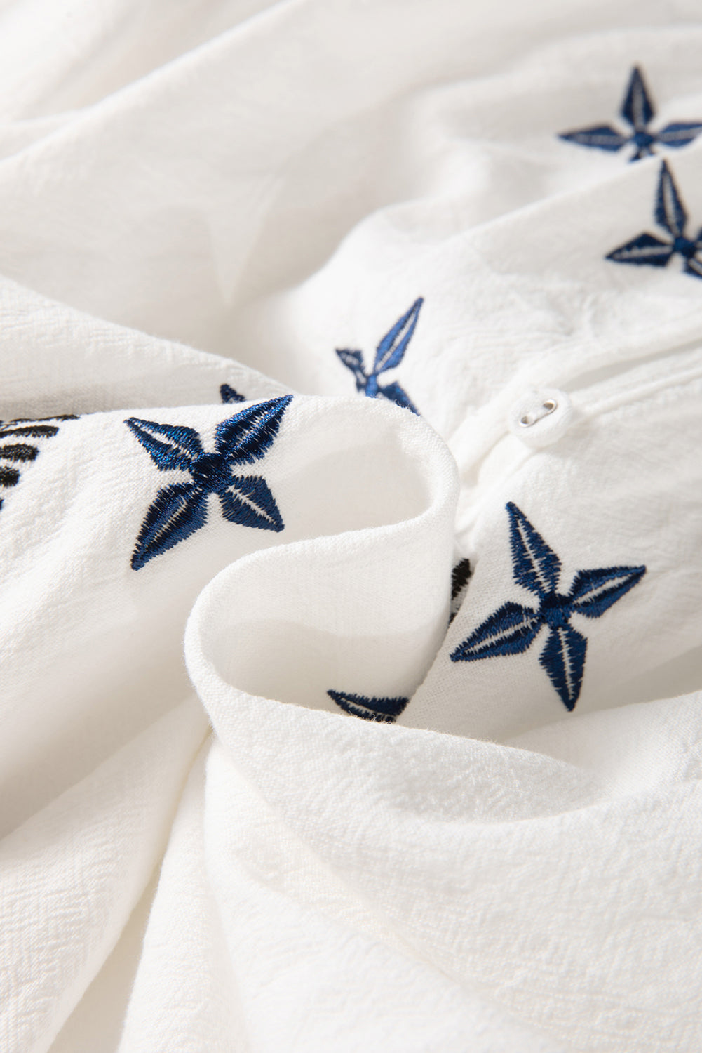 White Geometric Embroidered Long Sleeve Buttoned Blouse eAura