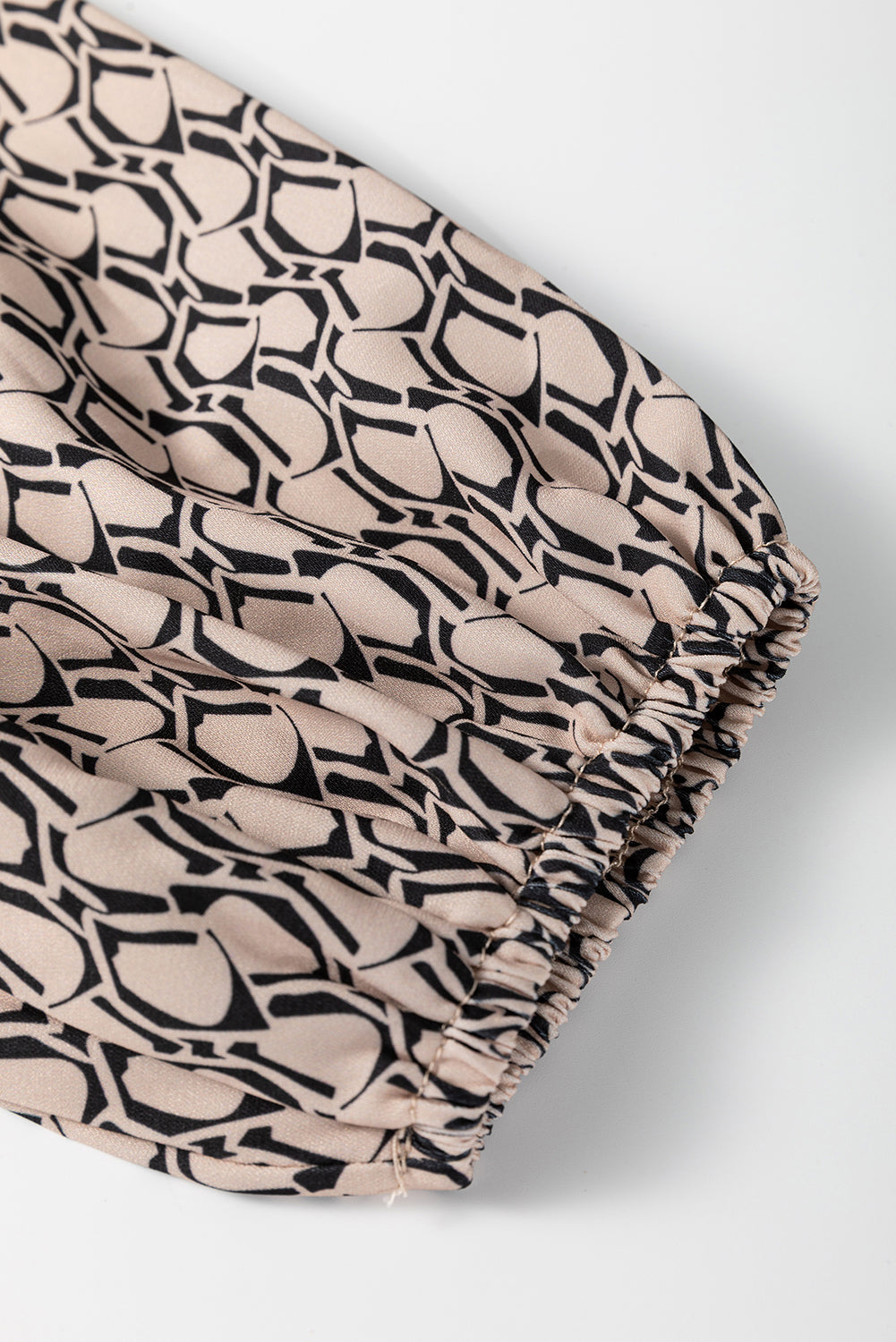Khaki Geometric Print Notched Neck Puff Sleeve Blouse eAura