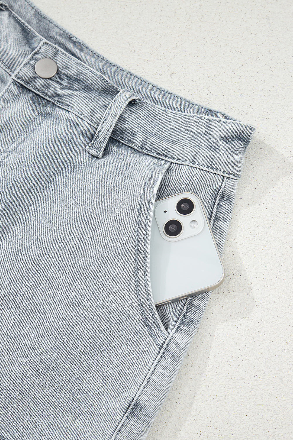 Scalloped Hemline Acid Wash High Waist Denim Shorts eAura