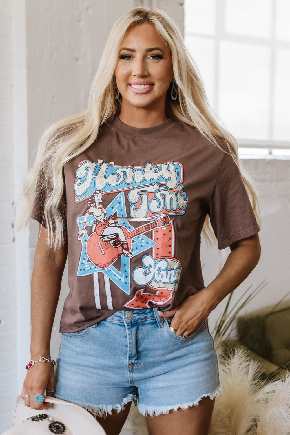 Chicory Coffee Honky Tonk Honey Graphic Crew Neck Western Fashion Tee eAura