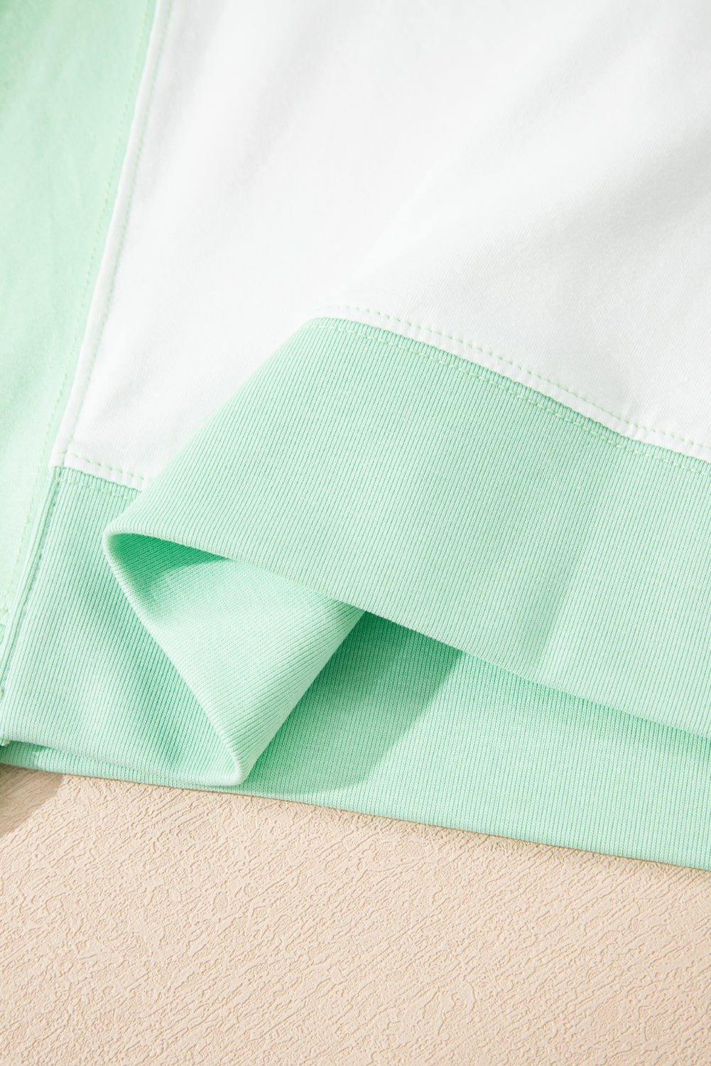 Colour Block Exposed Seam Crew Neck T-Shirt eAura