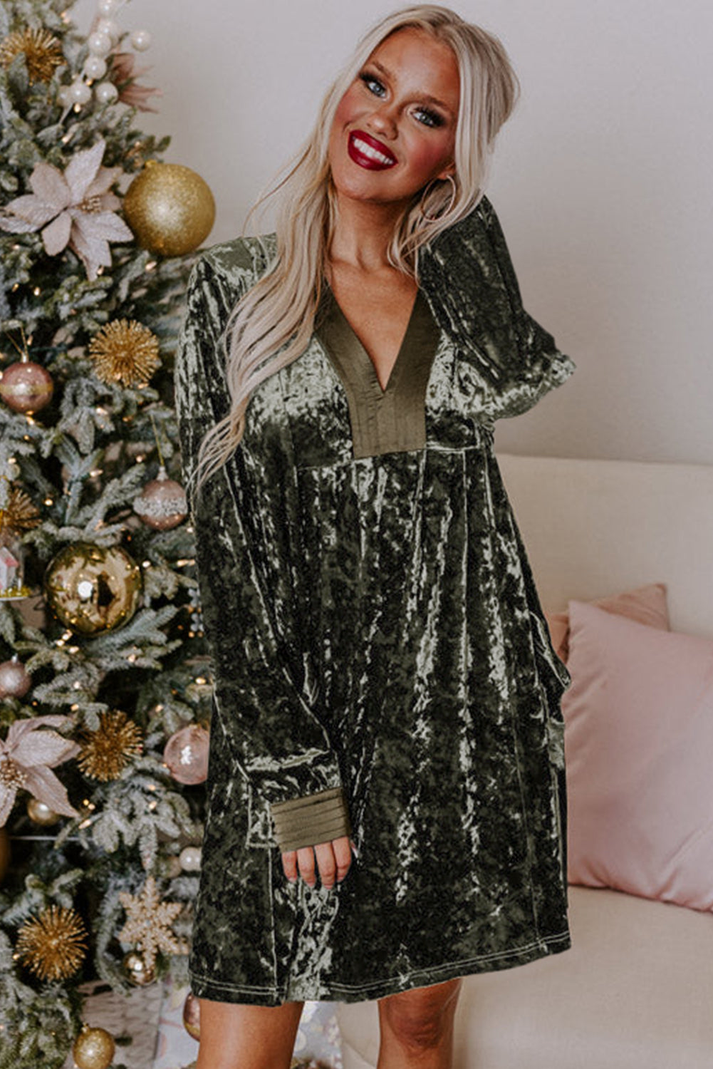 Jungle Green Velvet Long Sleeve V Neck Loose Dress with Pockets eAura