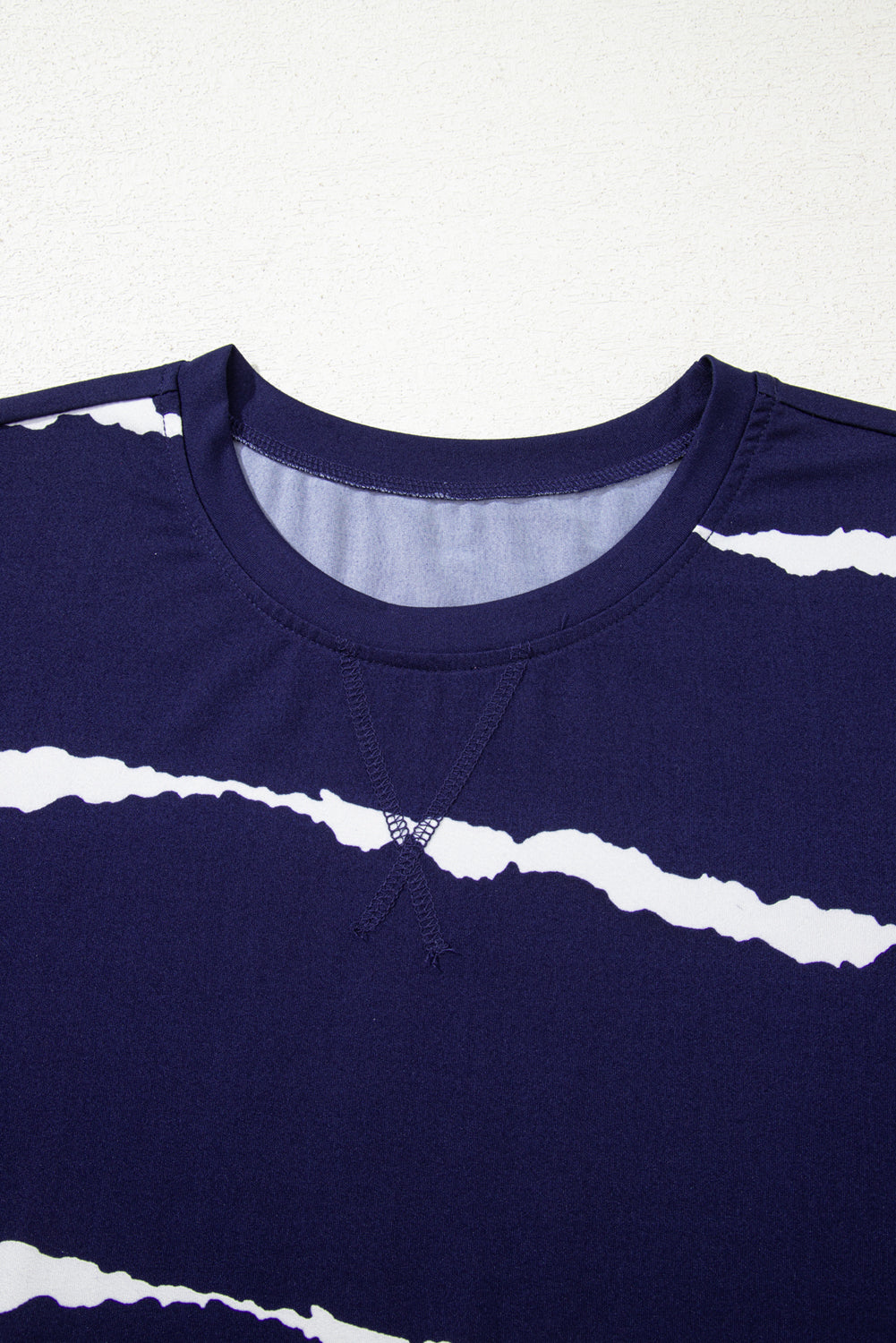 Blue Tie-dye Stripe Casual T-Shirt eAura