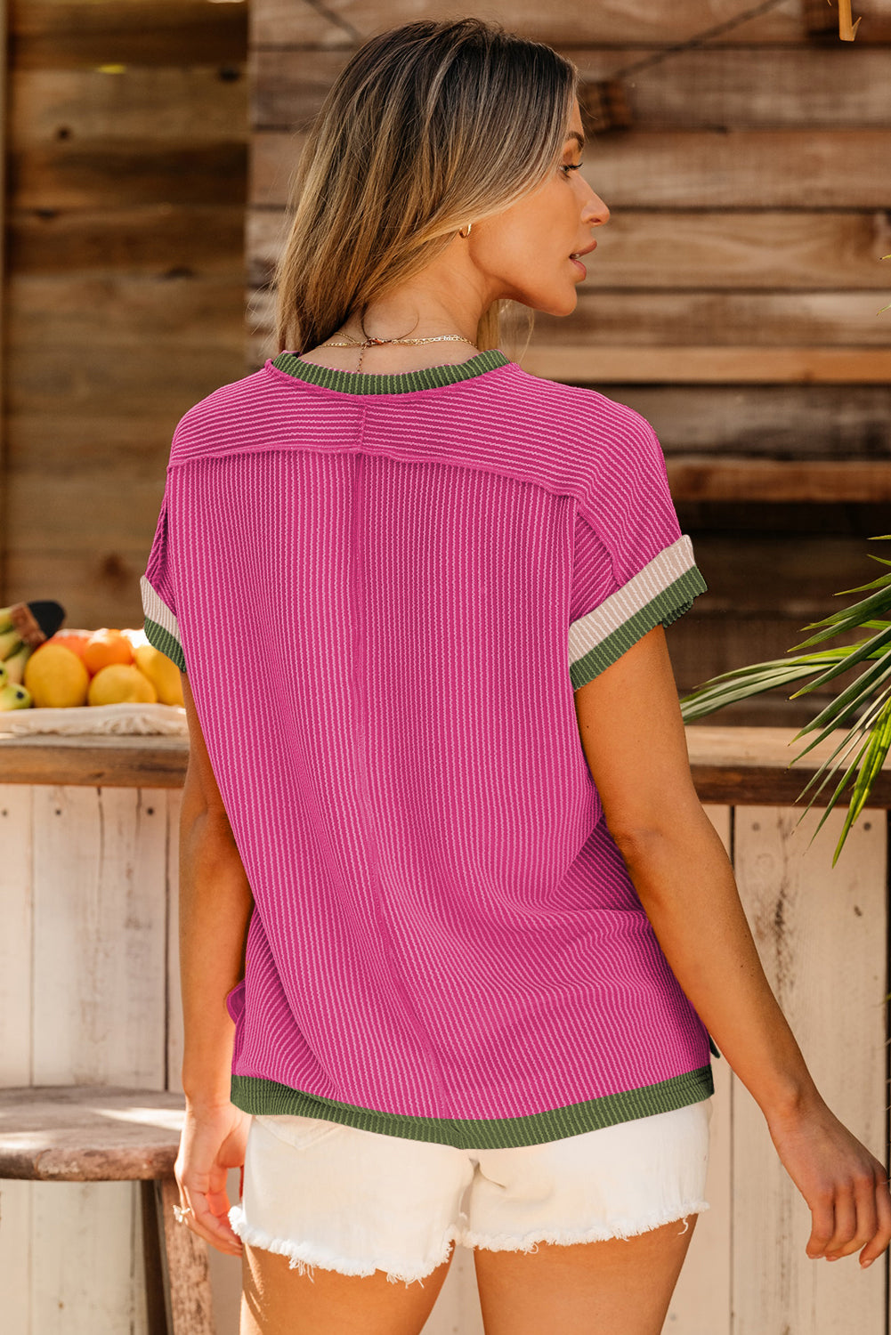 Textured Contrast Trim Round Neck T-Shirt eAura