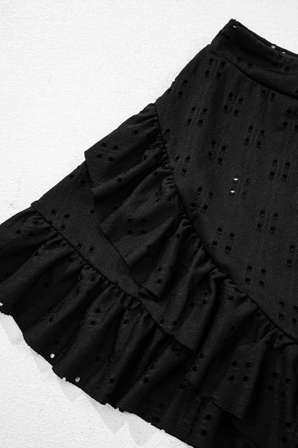 Black Eyelet Pattern Knotted Ruffle Trim 3pcs Bikini Set eAura