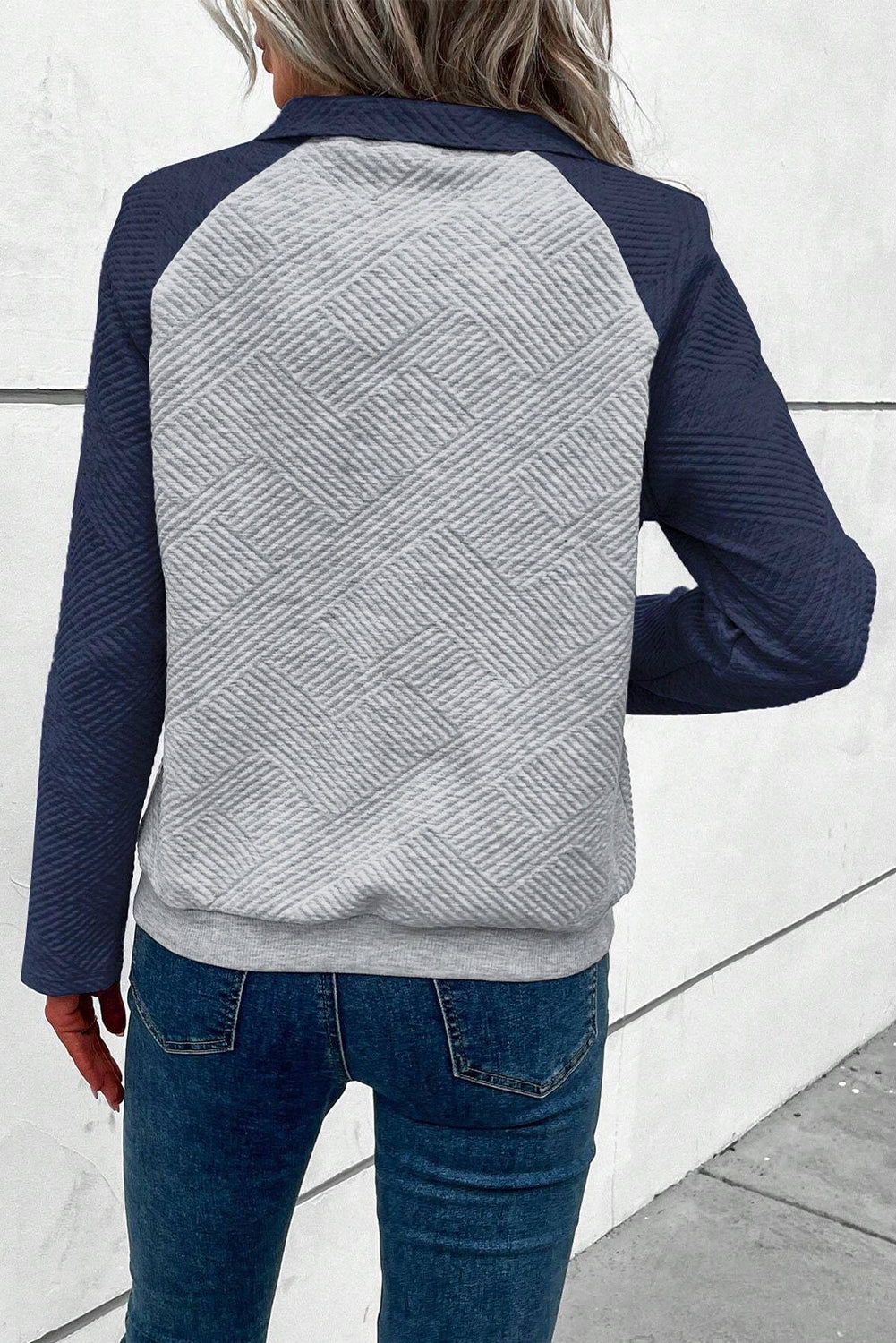 Grey Textured Contrast Splicing Raglan Sleeve Top eAura
