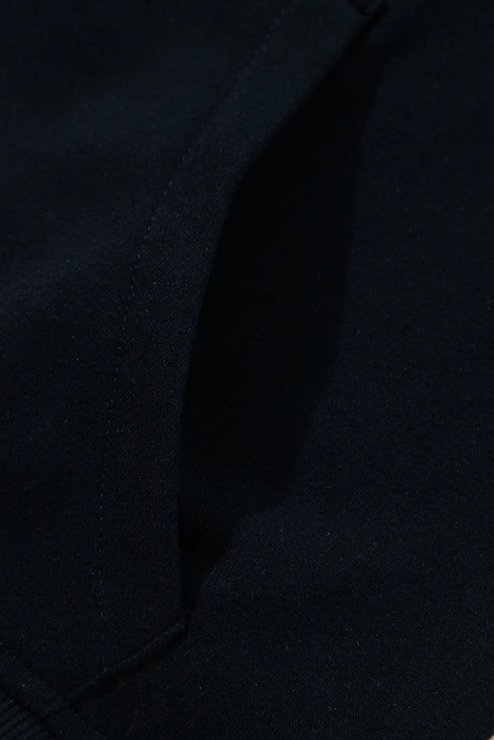 Valerian Quarter Zip Stand Neck Kangaroo Pocket Sweatshirt Beagle Boutique Fashion Outlet
