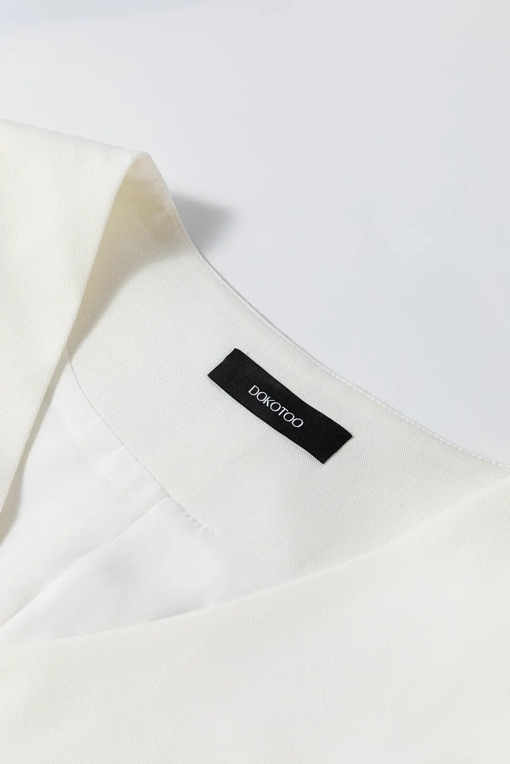 White Solid Colour Button up Waistcoat Beagle Boutique Fashion Outlet