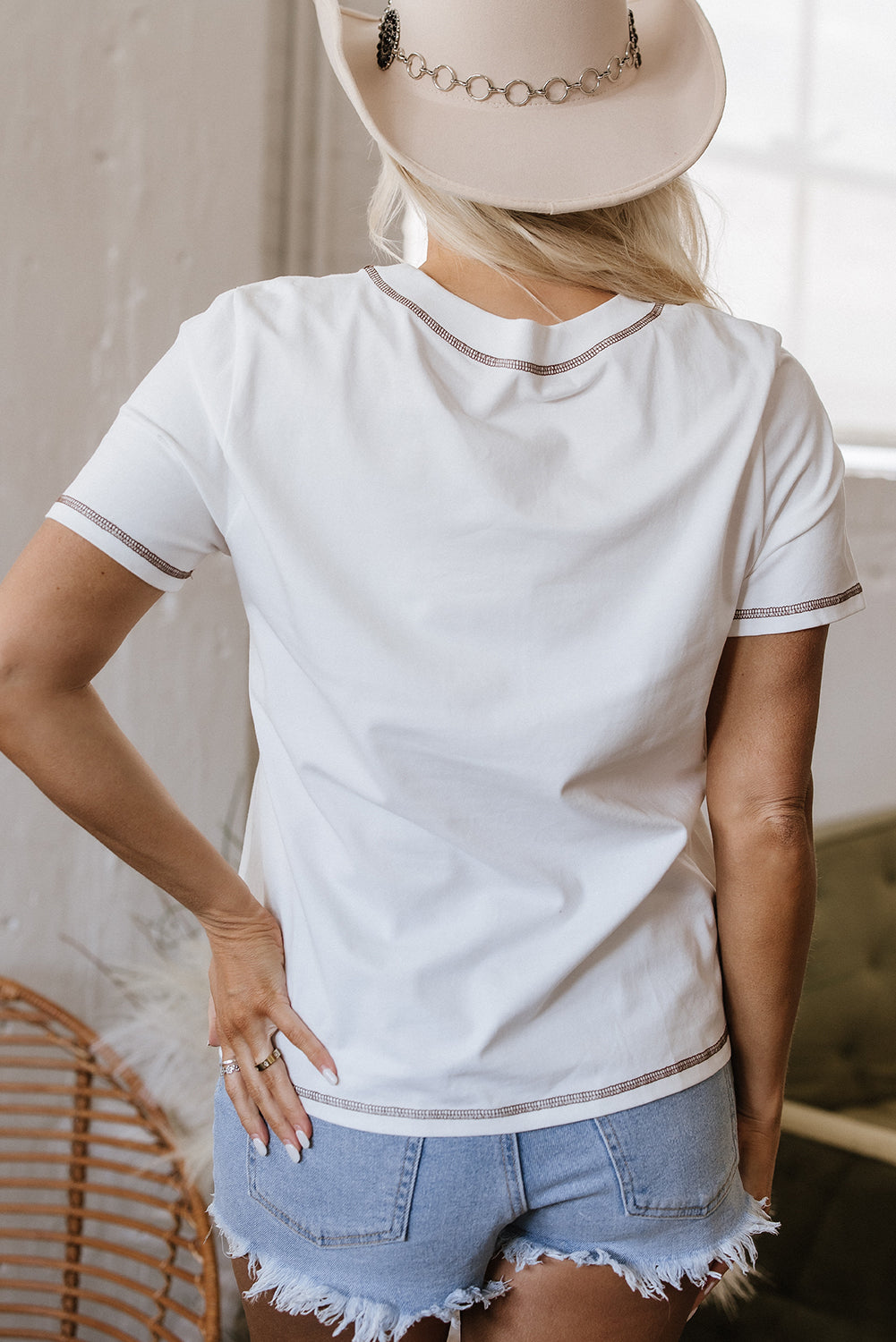 Apricot RODEO Horseshoe Embroidered Patch Pocket T Shirt eAura