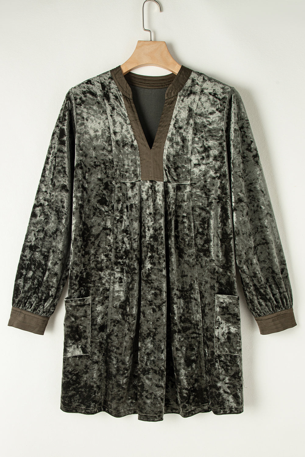 Jungle Green Velvet Long Sleeve V Neck Loose Dress with Pockets eAura