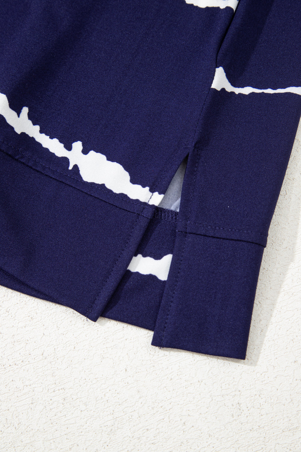 Blue Tie-dye Stripe Casual T-Shirt eAura