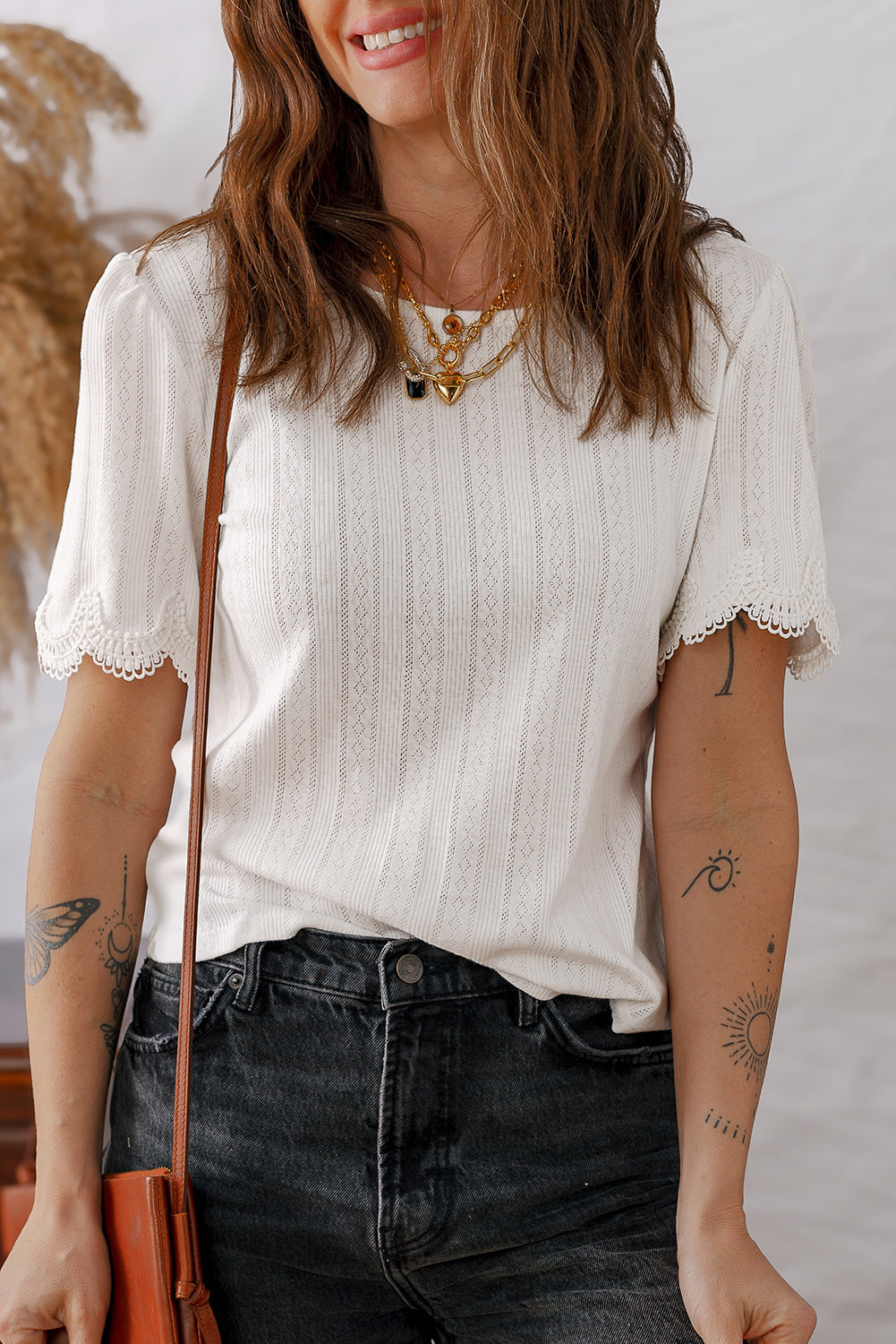 White Scalloped Lace Trim Textured T-Shirt eAura