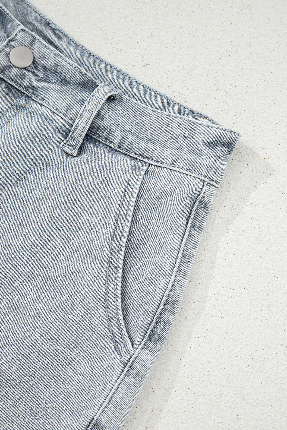 Scalloped Hemline Acid Wash High Waist Denim Shorts eAura
