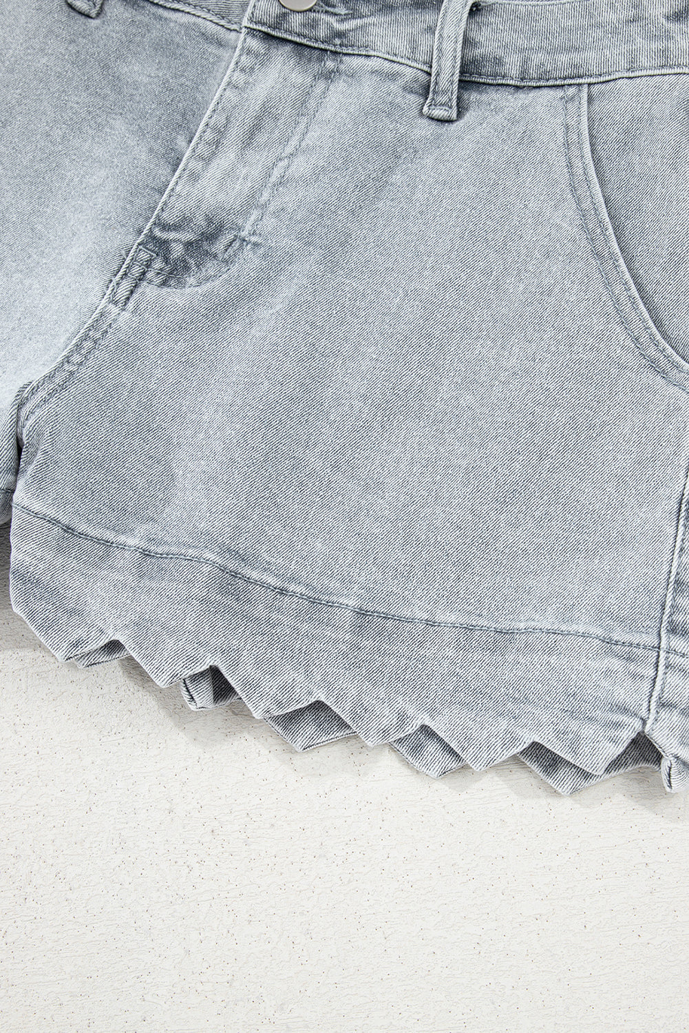 Scalloped Hemline Acid Wash High Waist Denim Shorts eAura