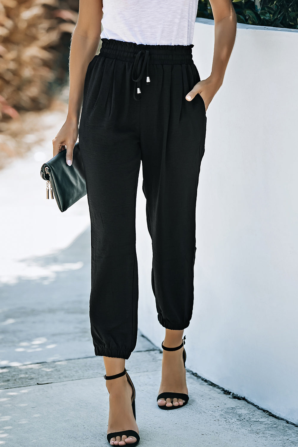 Black Solid Colour Drawstring Smocked Waist Joggers eAura