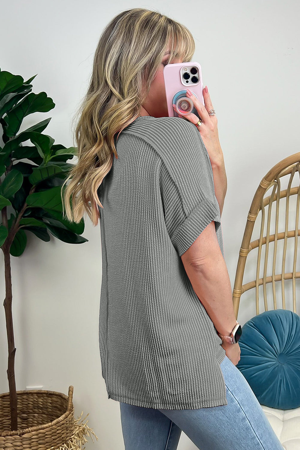 Textured Knit Exposed Stitching T-shirt eAura