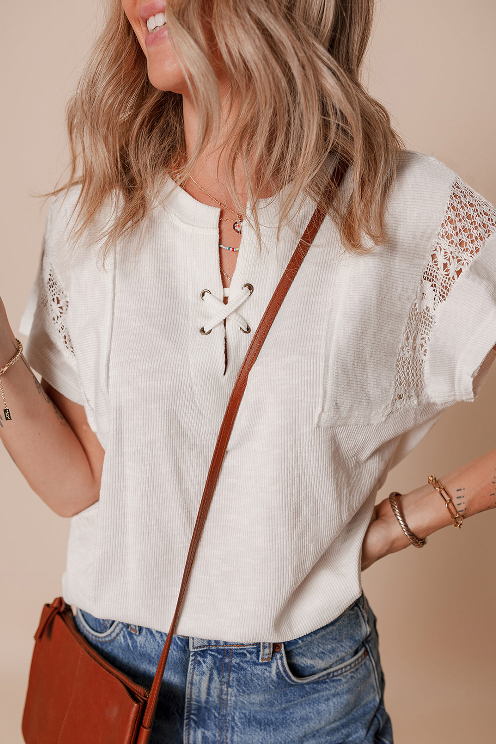White Ribbed Texture Lace Patchwork Short Sleeve Top eAura