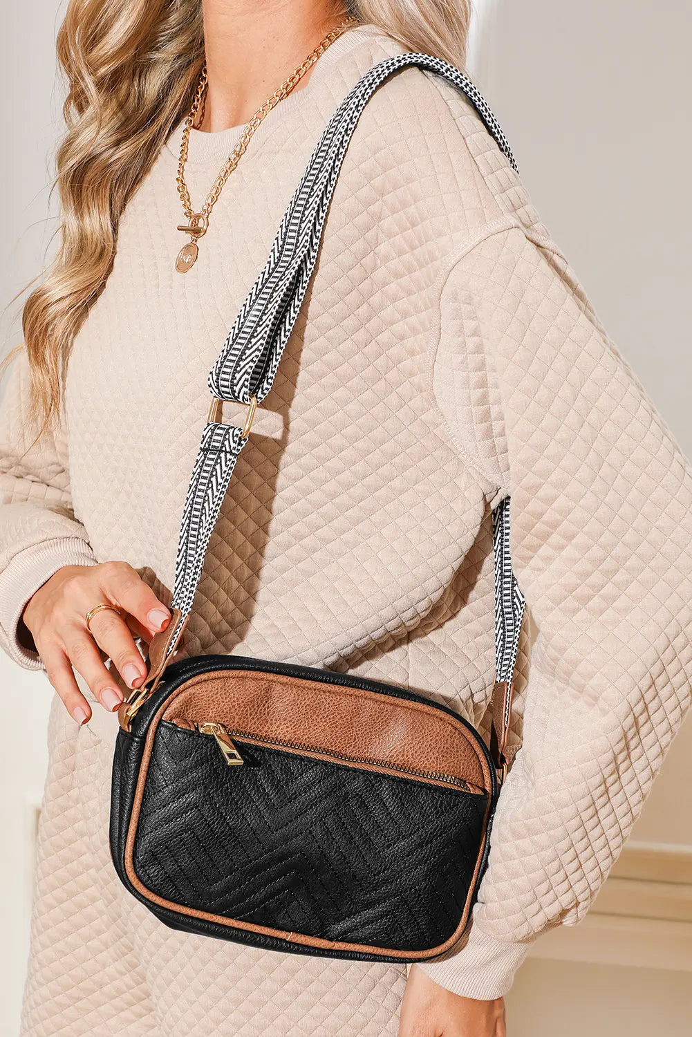 Black Quilted Faux Leather Crossbody Bag 22*6*16cm