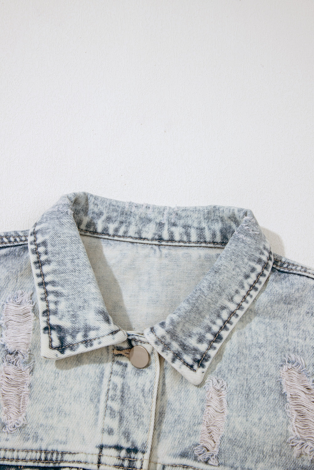 Beau Blue Light Wash Buttoned Chest Pocket Puff Sleeve Denim Jacket eAura