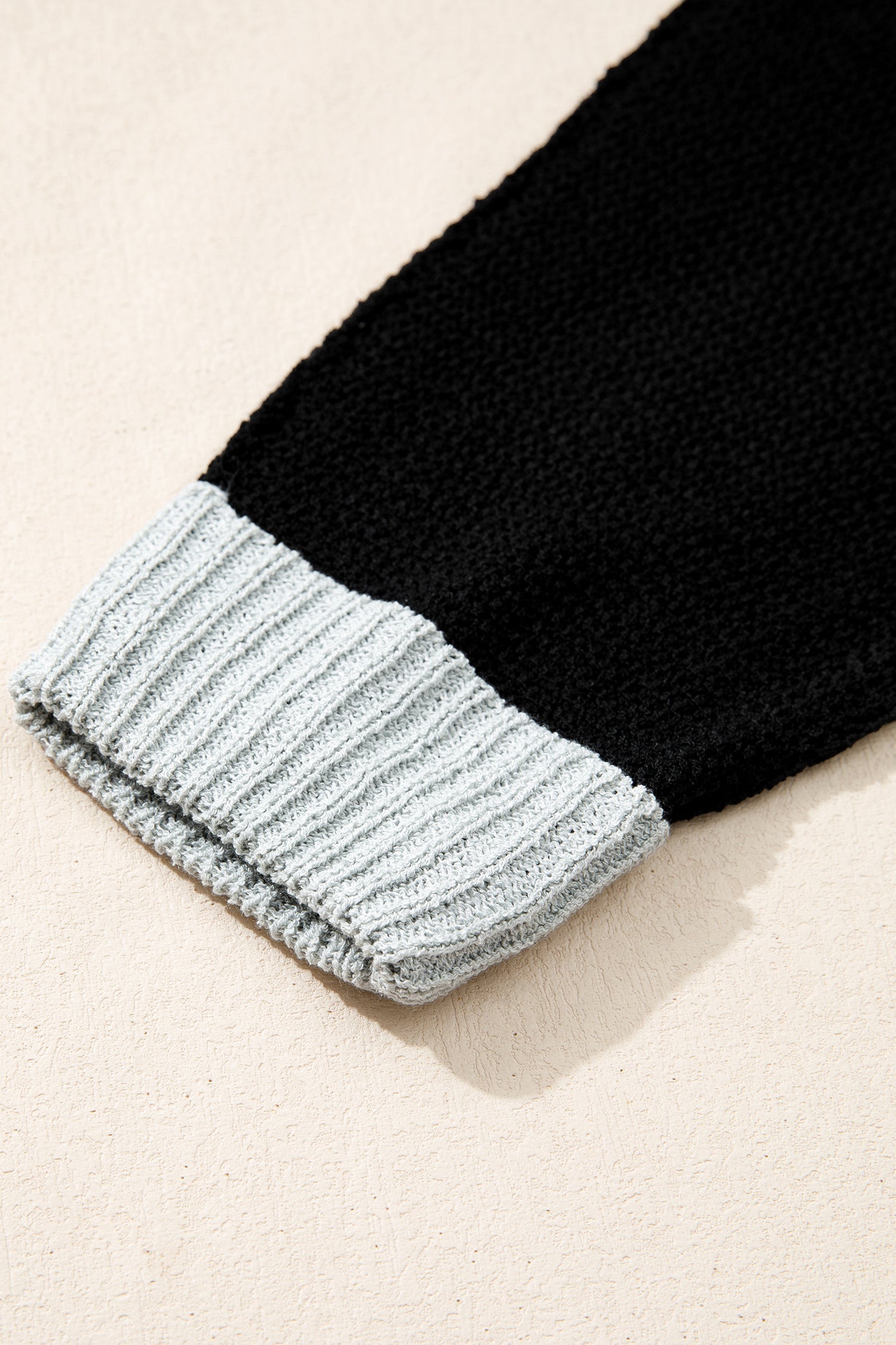 Colour Block Knit V-Neck Sweater - eAura