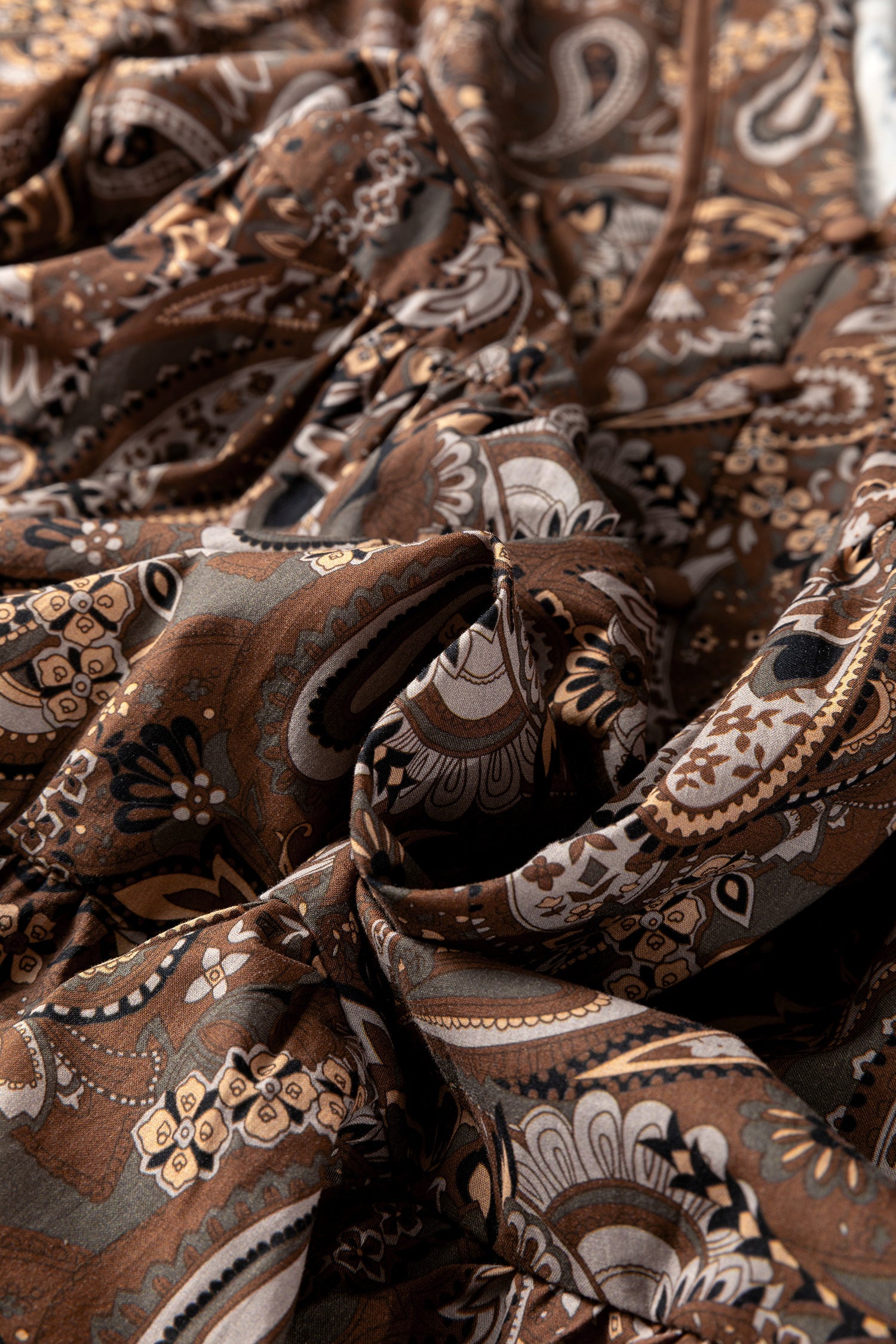 Paisley Print Half Buttons Puff Sleeve Flowy Short Dress - Dresses/Mini Dresses