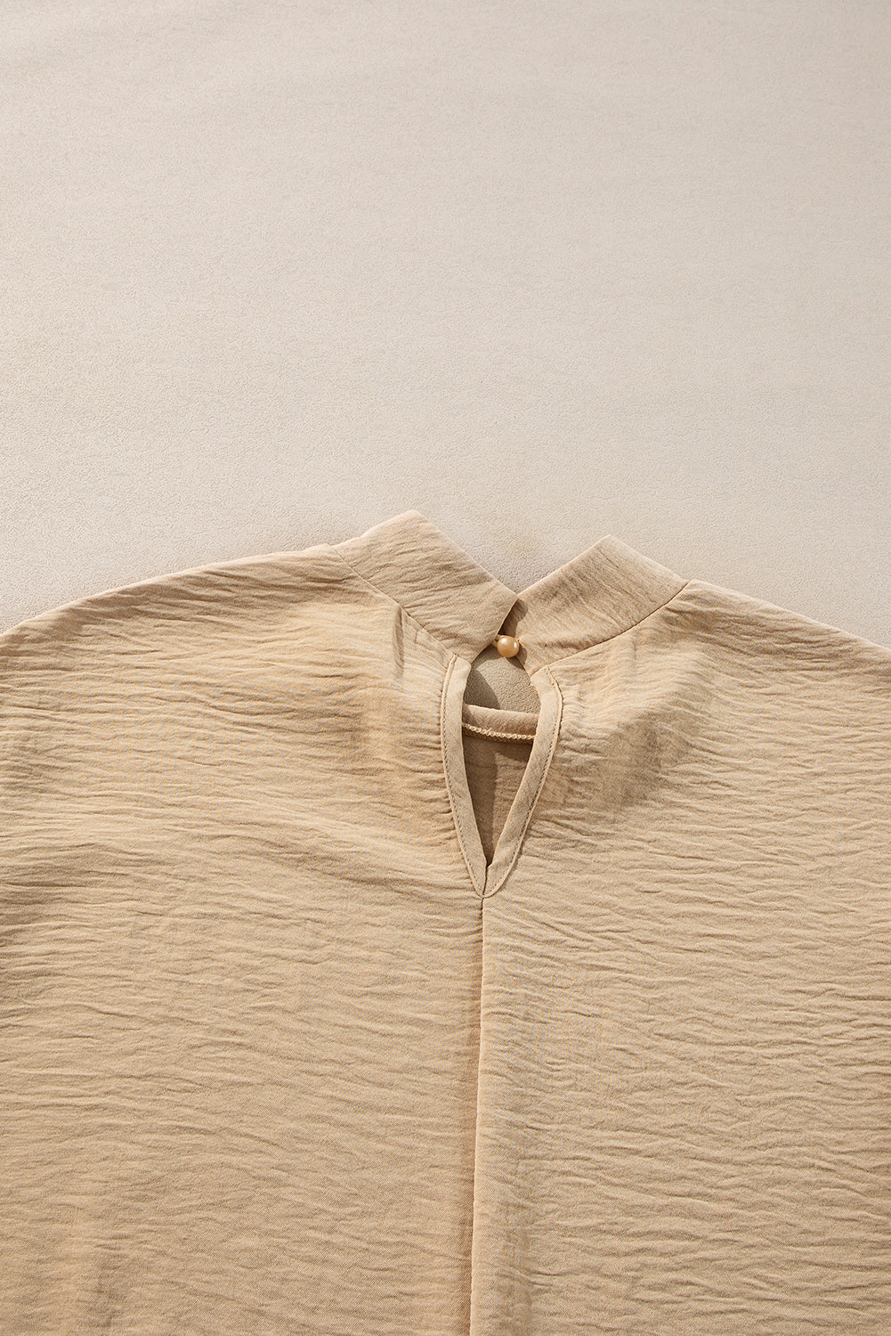 Parchment Swiss Dot Balloon Sleeve Loose Blouse eAura