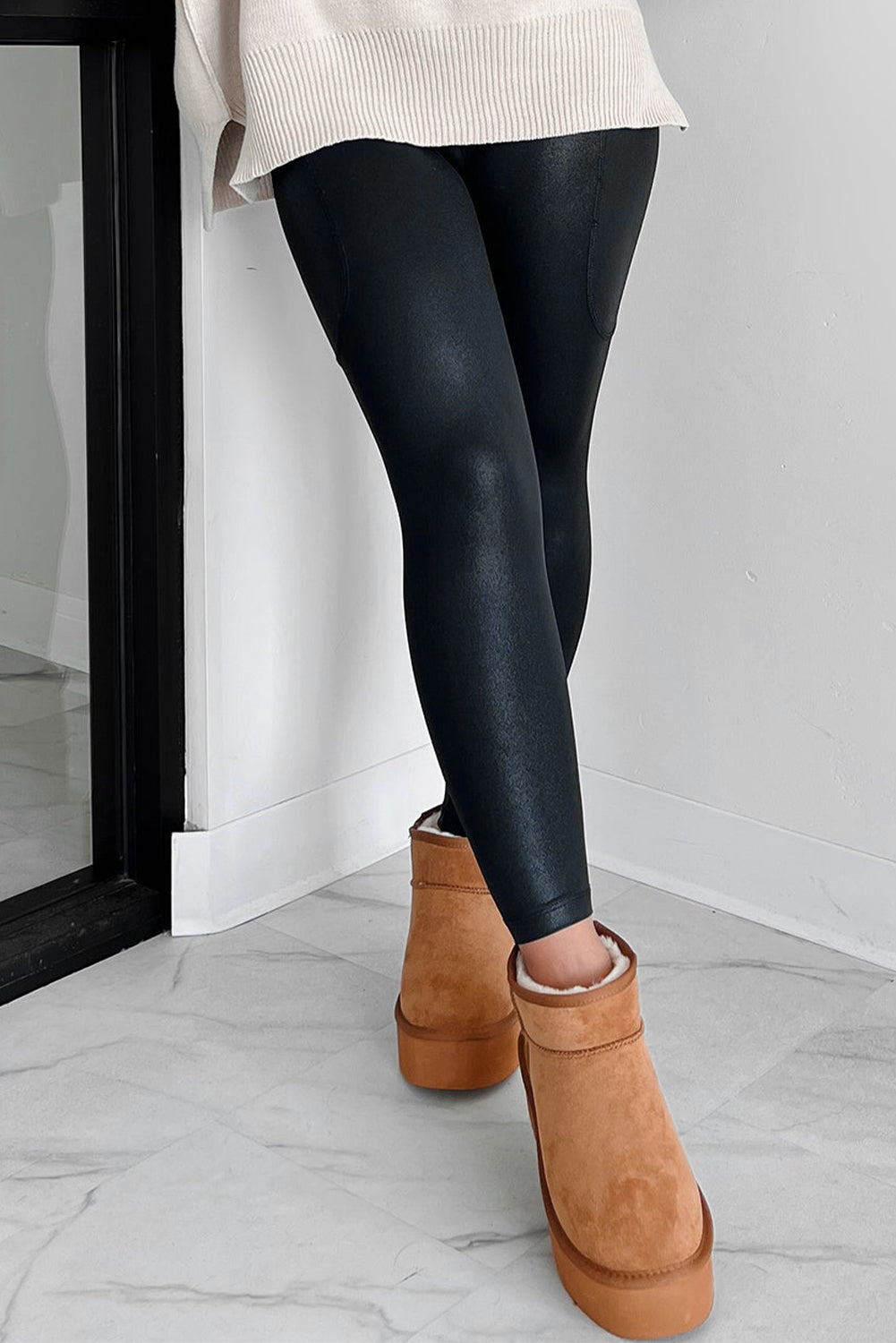 Black V Crossover High Waist Pocketed Leggings eAura