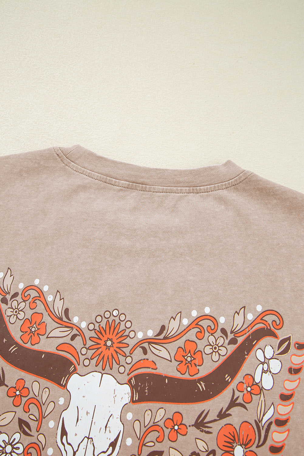 Smoke Grey Mineral Wash Floral Steer Head Printed Back Western Fashion Tee eAura