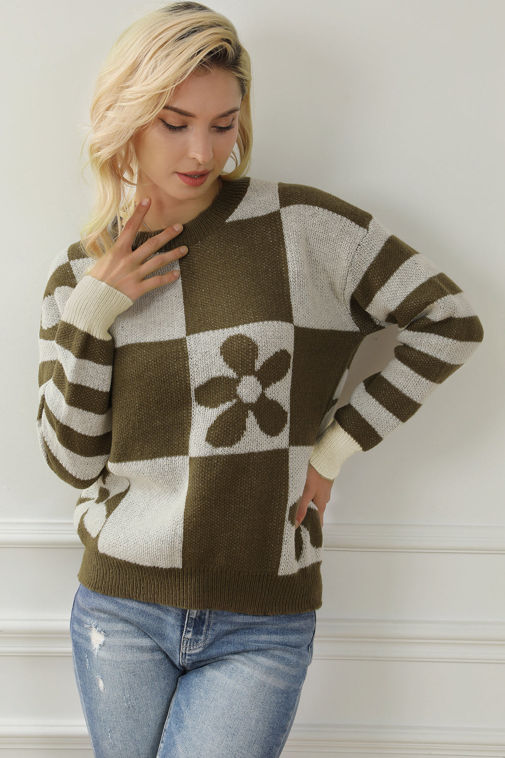 Brown Checkered Floral Print Striped Sleeve Sweater eAura