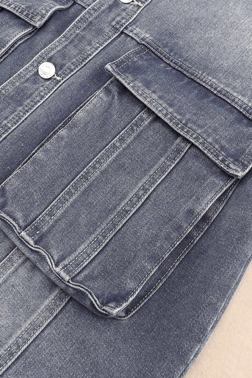 Grey Chest Pockets Drop Shoulder Loose Denim Jacket Beagle Boutique Fashion Outlet