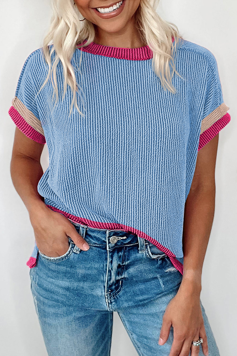 Textured Contrast Trim Round Neck T-Shirt eAura
