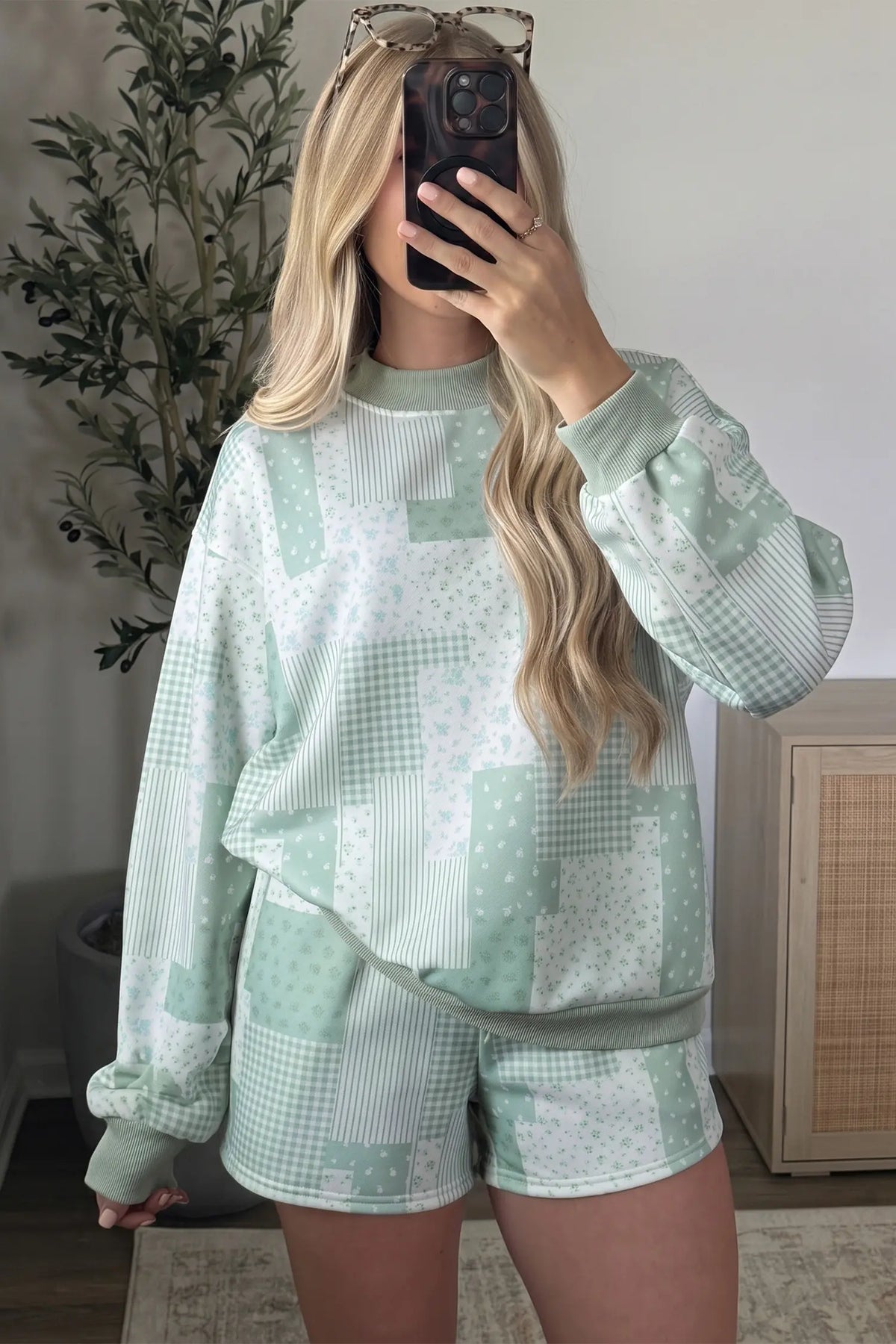 Sky Blue Patchwork Floral Print Drop Shoulder Baggy Pullover Drawstring Shorts Set – Light Blue