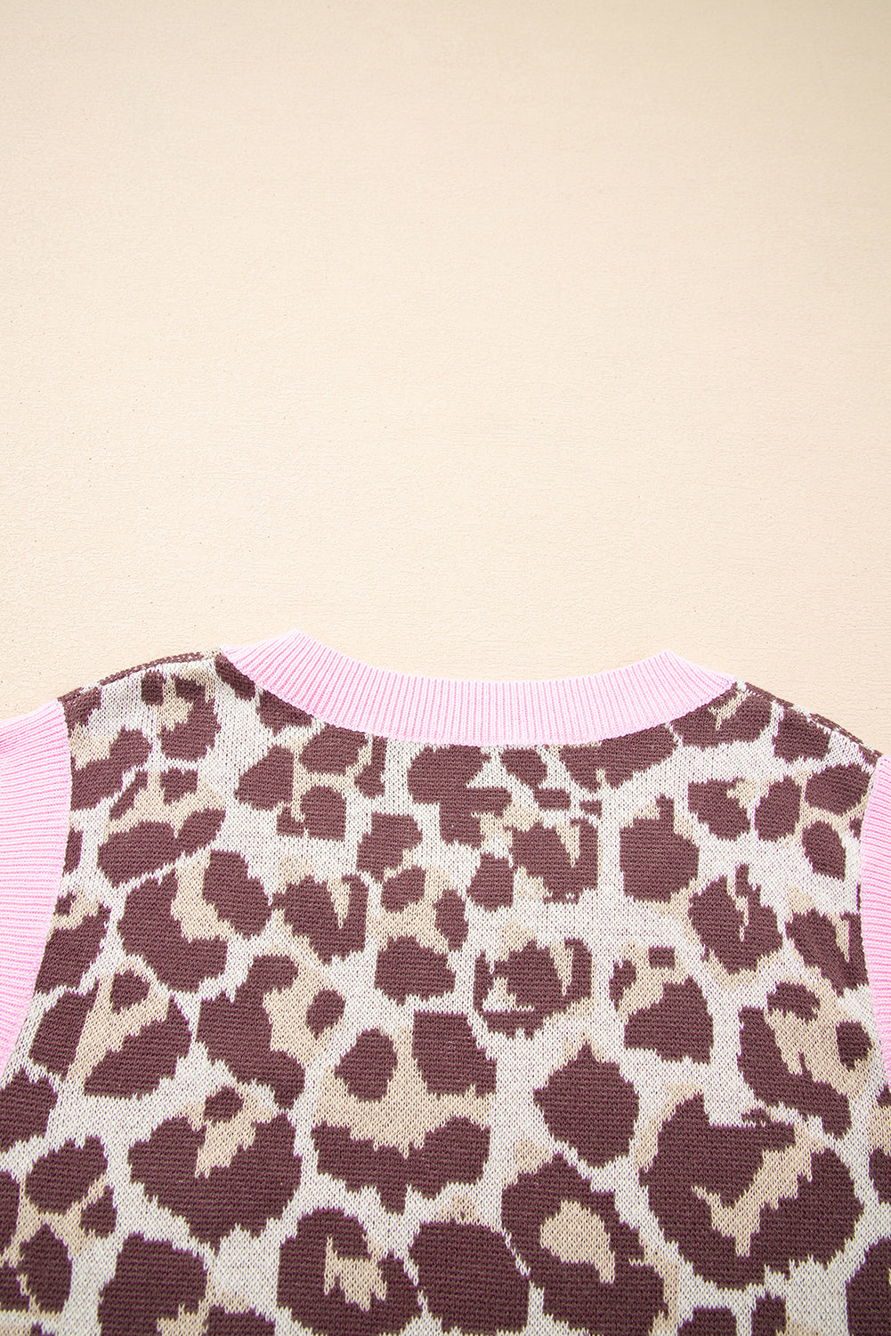 Brown Leopard Pattern Contrast Rib Trim Sleeveless Sweater eAura