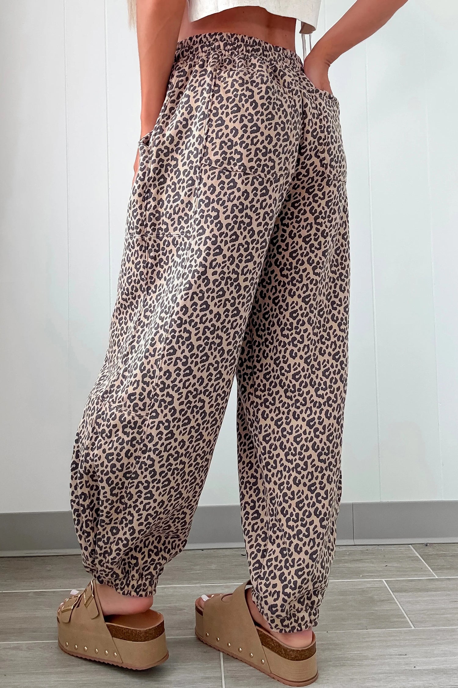 Leopard Print Elastic Waist Ankle Length Pants – Khaki