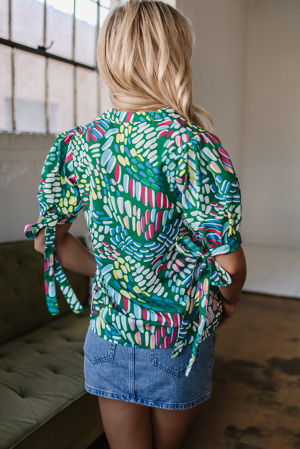 Green Brushwork Geometric Print Puff Sleeve Notched Neck Blouse eAura