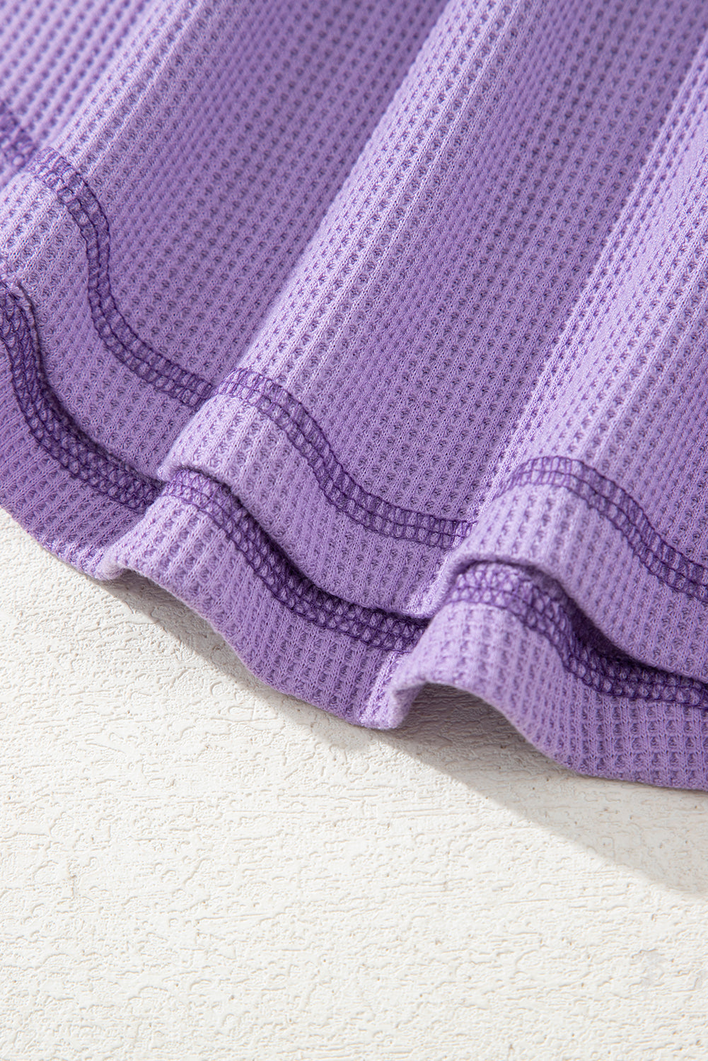 Exposed Seam Half Sleeve Knitted V-Neck Textured Top eAura