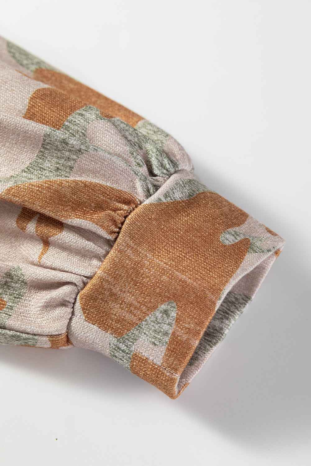 Retro Camouflage Print Exposed Seam Patchwork Drop Shoulder Sweatshirt - eAura