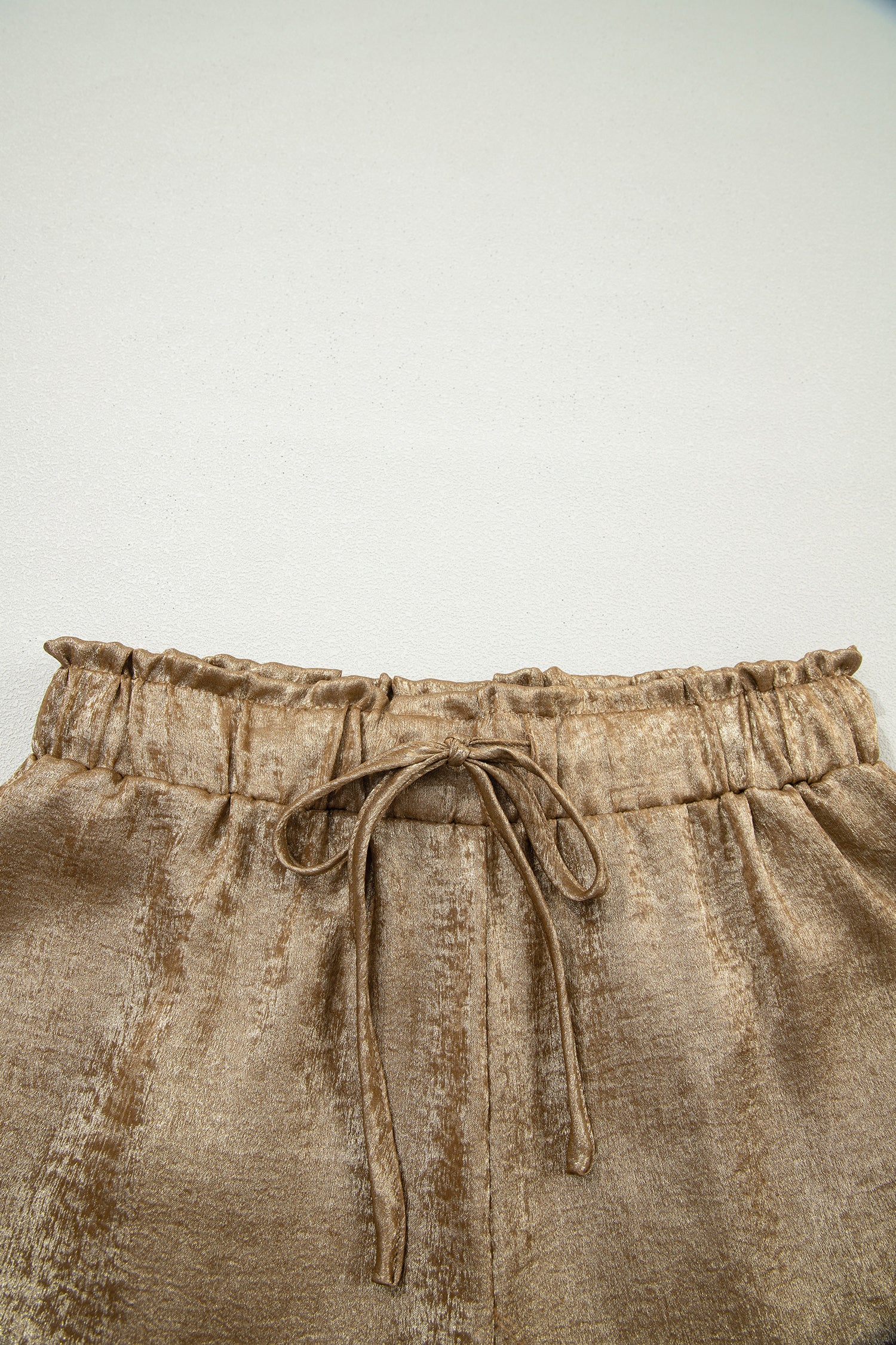 Metallic Luster Tie Elastic Waist Cuffed Hem Shorts – Gold