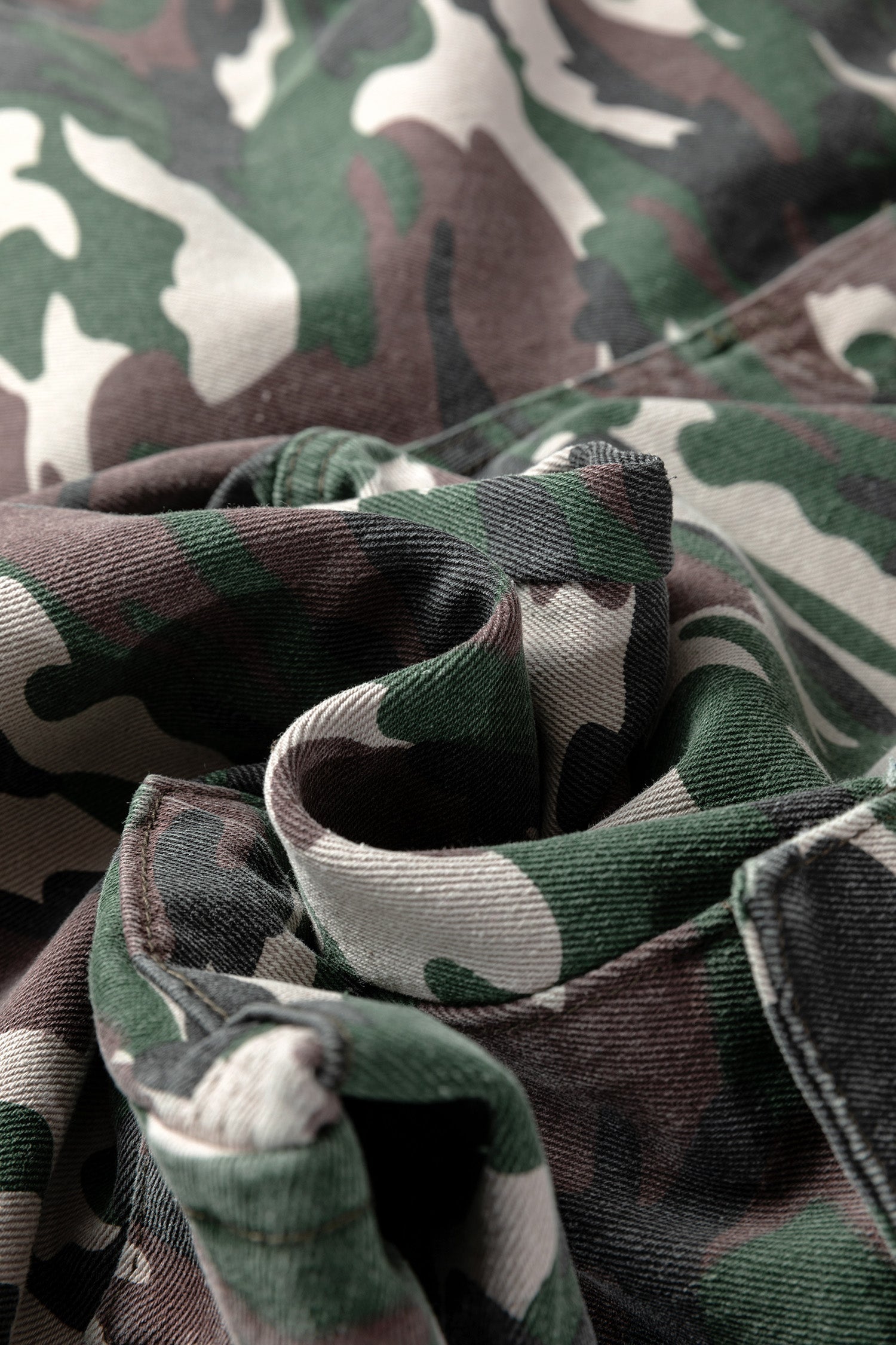 Camo Cargo Wide Leg Jeans - Bottoms/Jeans/WideLeg