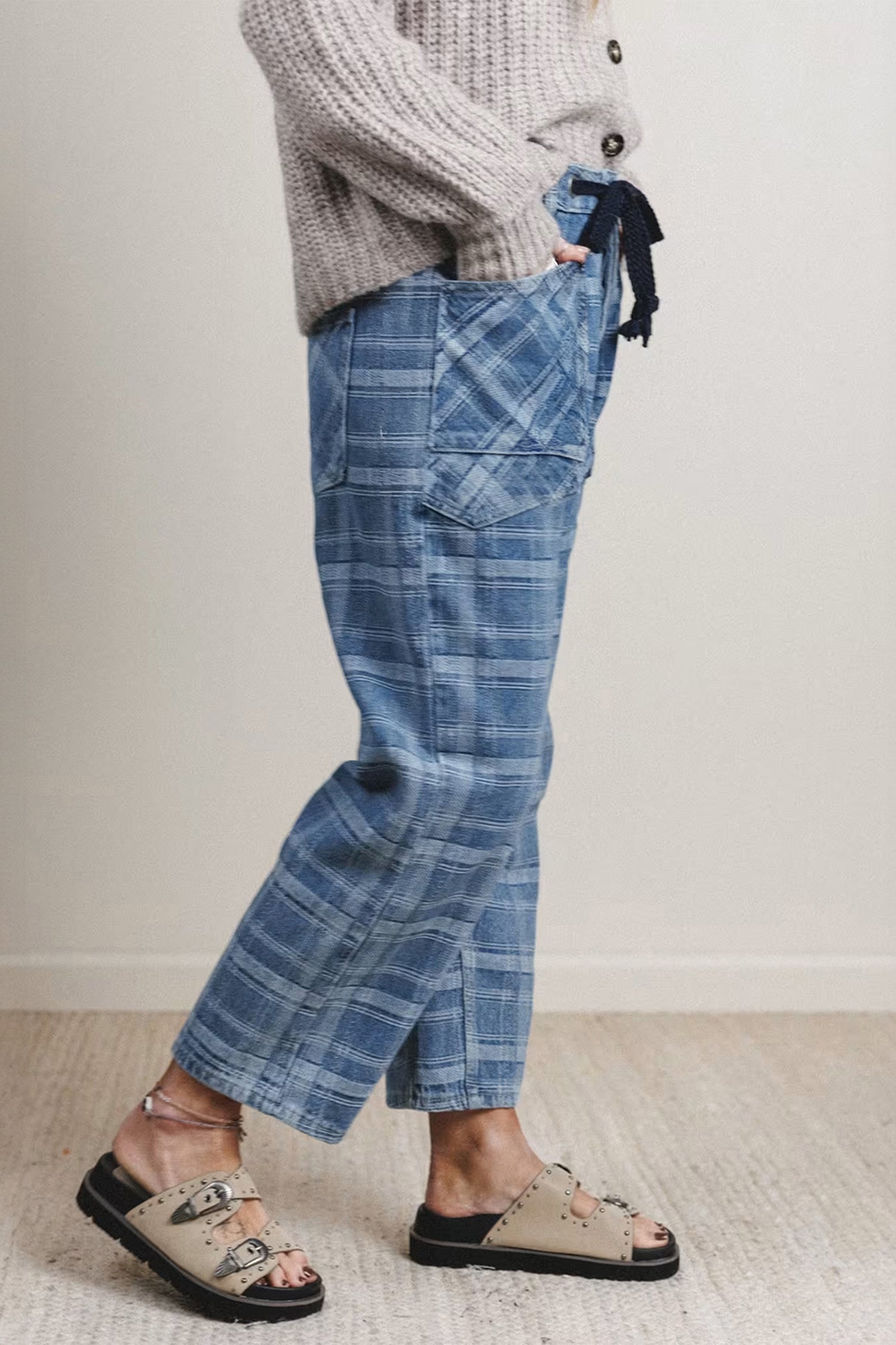Sky Blue Plaid Denim Grommet Drawstring Waist Ankle-Length Jeans – Light Blue