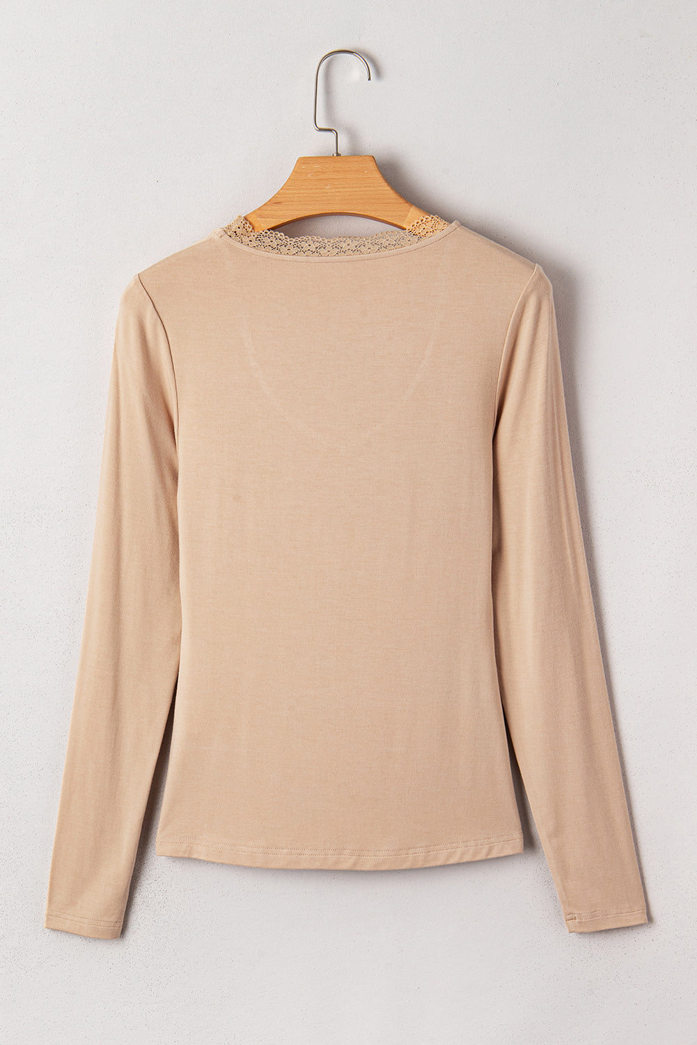 Lace-trimmed Sweetheart Neckline Ruched Detail Long Sleeve T-shirt eAura