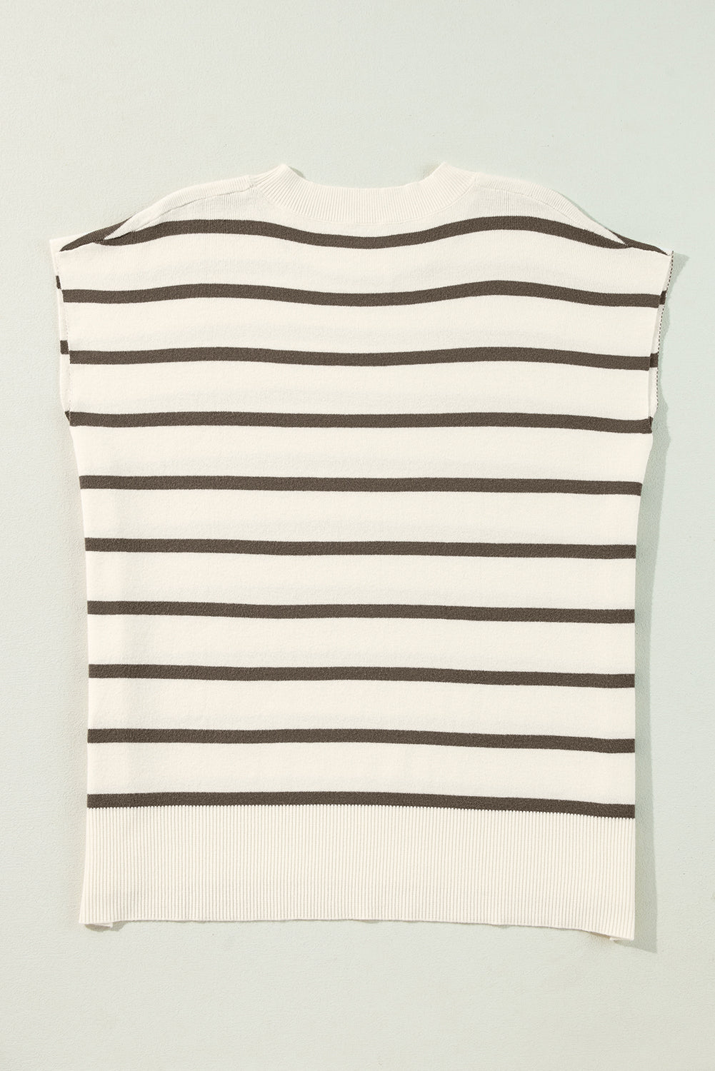 Side Slit Crew Neck Short Sleeve Sweater Tee