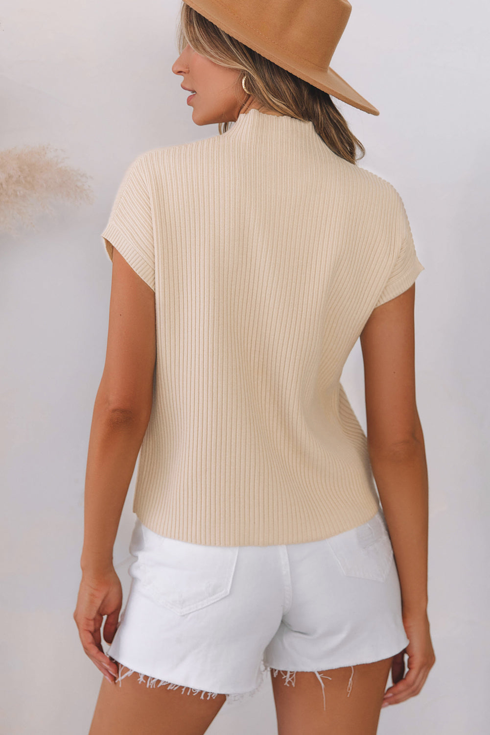 Black Patch Pocket Ribbed Knit Short Sleeve Sweater eAura