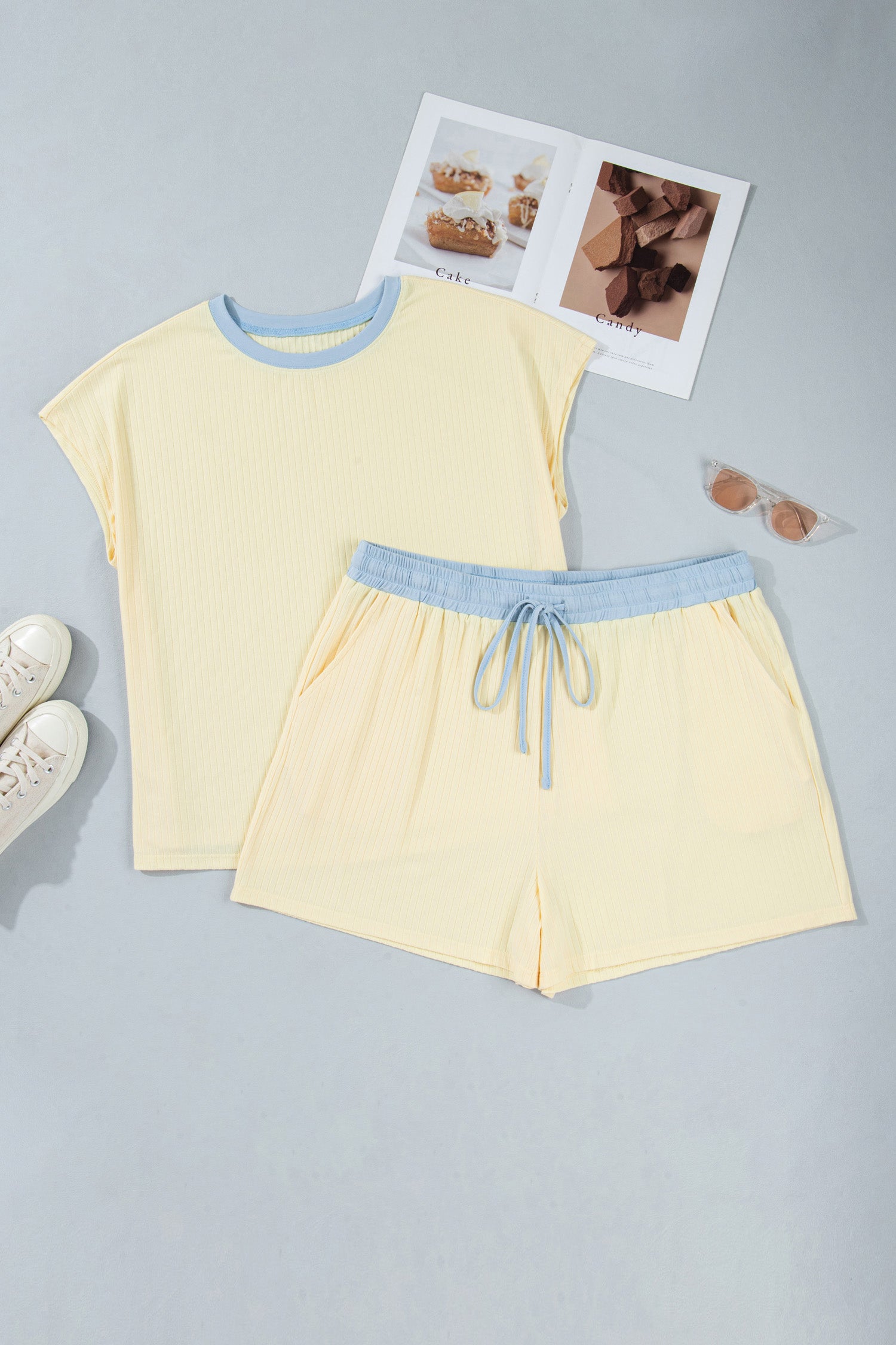 Cream Plus Size Ribbed Color Block Trim Drawstring Shorts 2pcs Set – Yellow