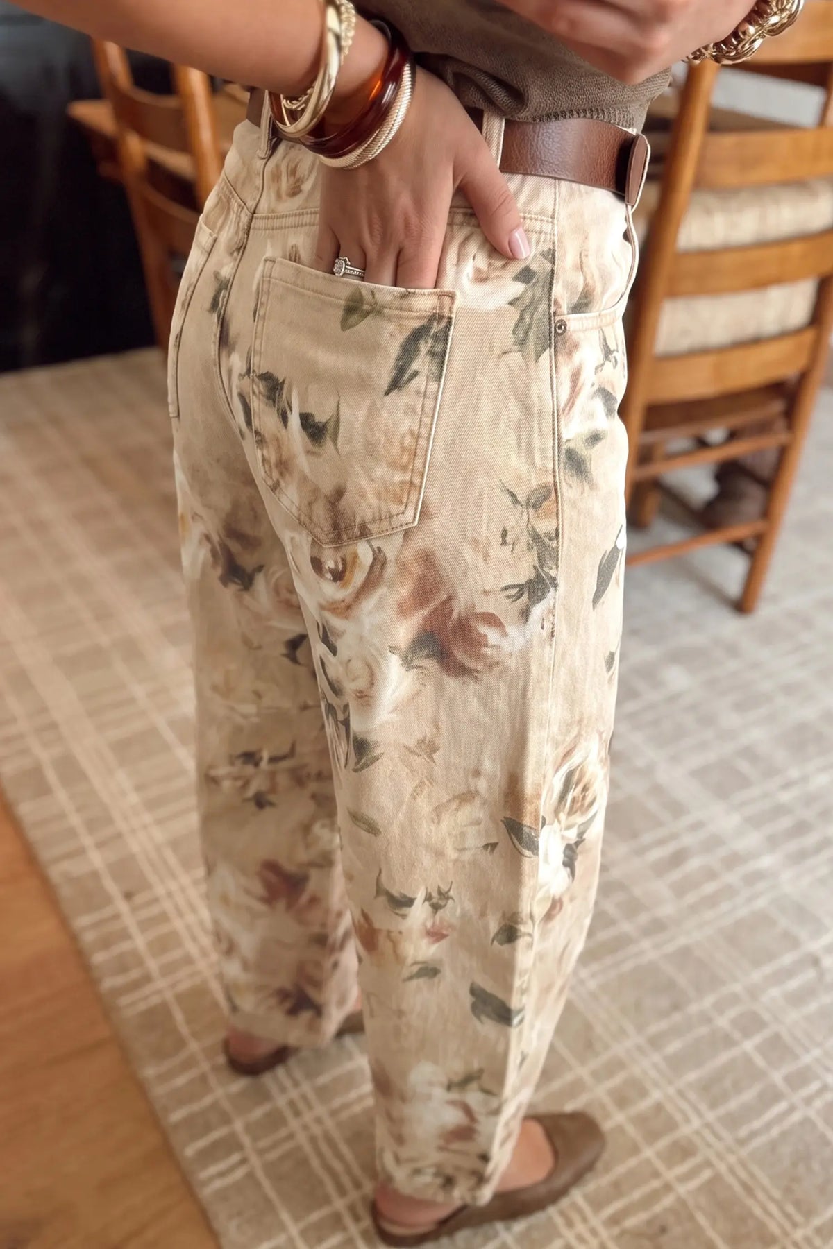 Retro Floral Print Relaxed Barrel Jeans – Khaki