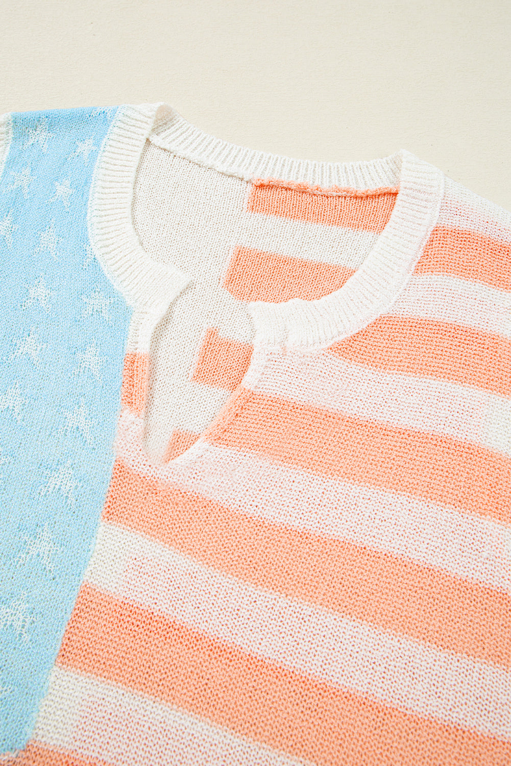 Beige USA Flag Notched Neckline Loose Sweater Vest eAura